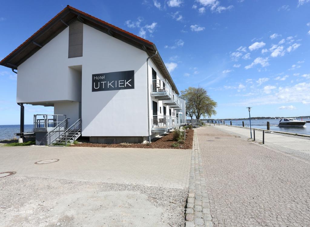 Hotel & Restaurant Utkiek Грайфсвальд Экстерьер фото
